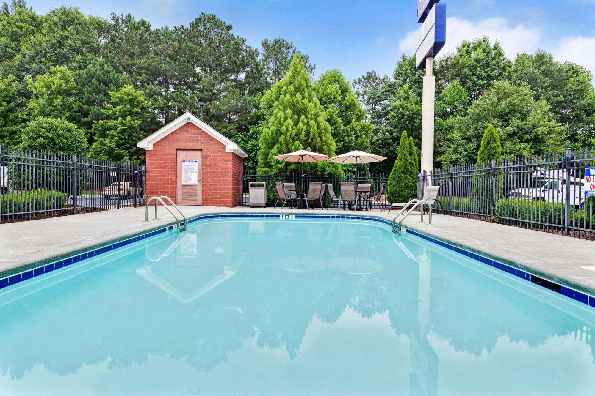 Microtel Inn & Suites By Wyndham Woodstock/Atlanta North Extérieur photo